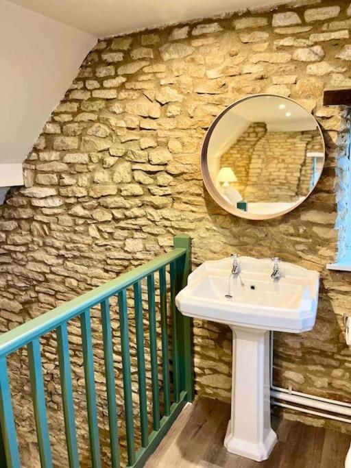Quaint Cotswold Cottage Chipping Norton Exteriör bild
